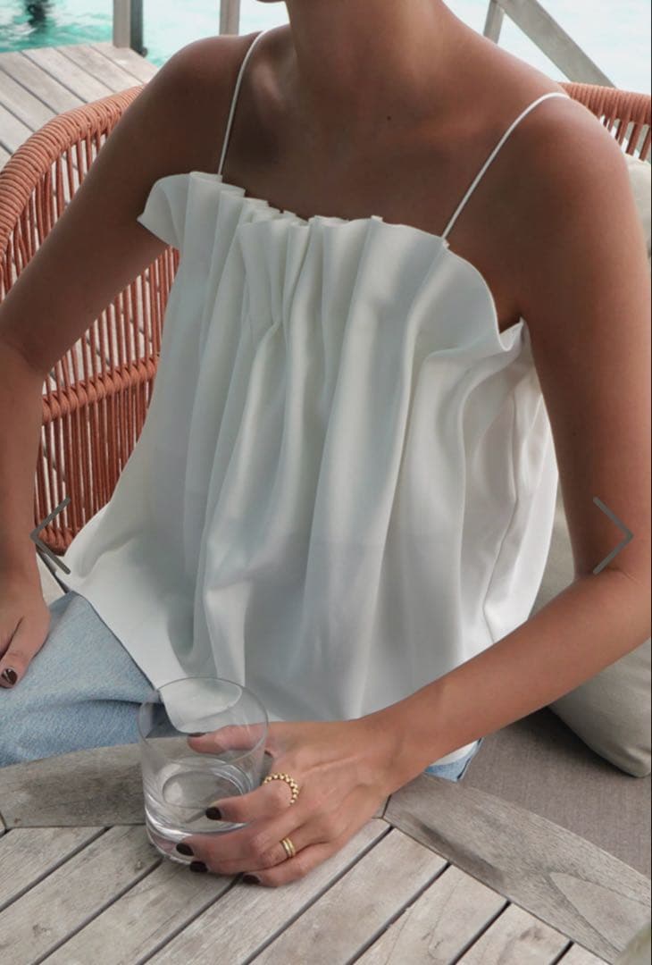 room306 プレーツデザイントップス ホワイト フリーサイズ room306 CONTEMPORARY / TOPS